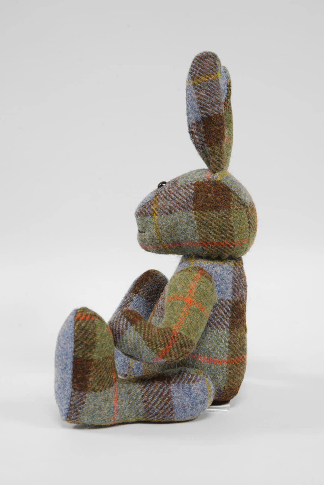 Harris Tweed 16" Fully Jointed Rabbit - A017 - Image 3