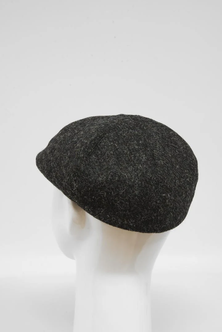 Harris Tweed Duck Bill Cap - Plain Charcoal 302 (HW) - Image 3