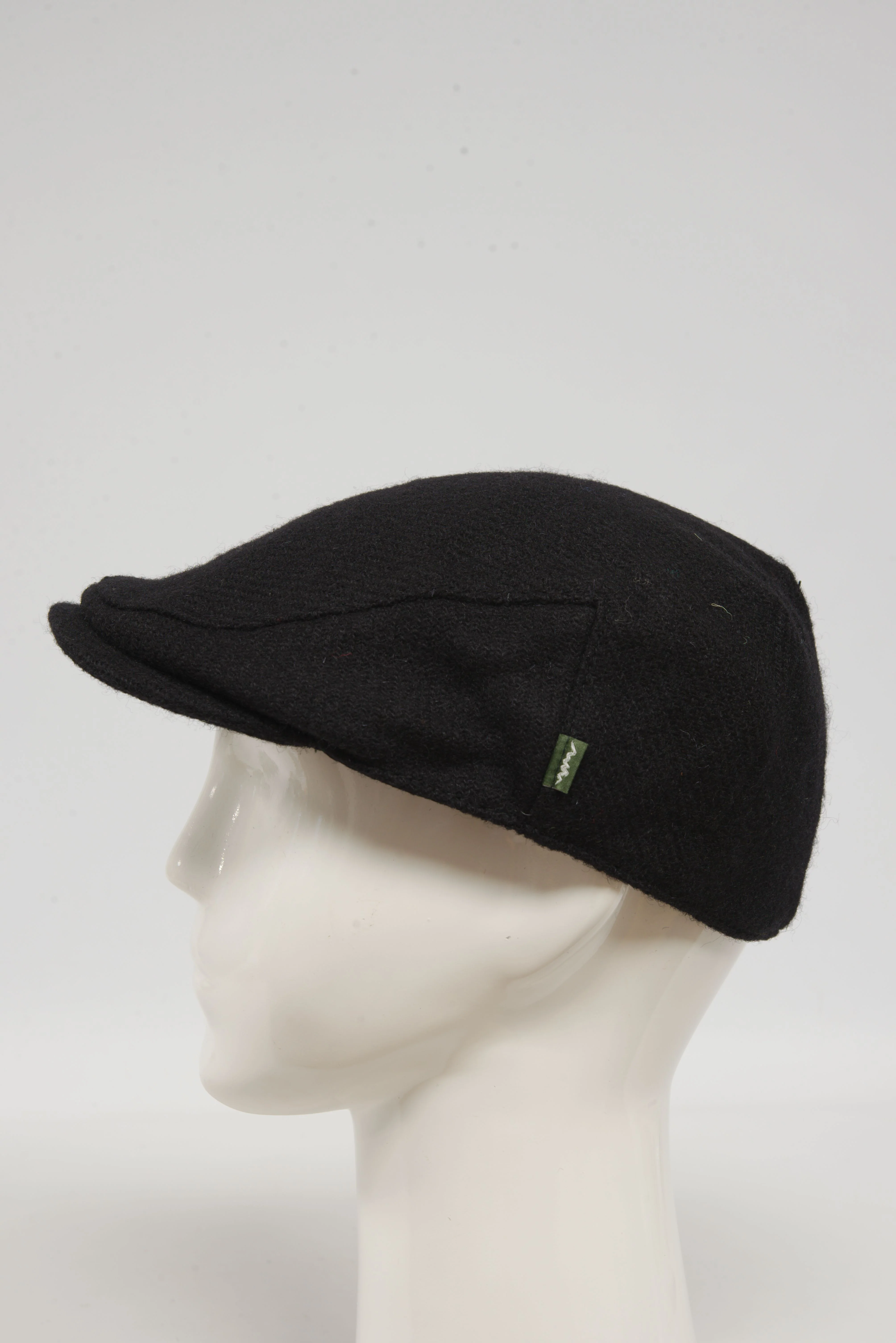 Harris Tweed Flat Cap - Black Twill (HH) - Image 4