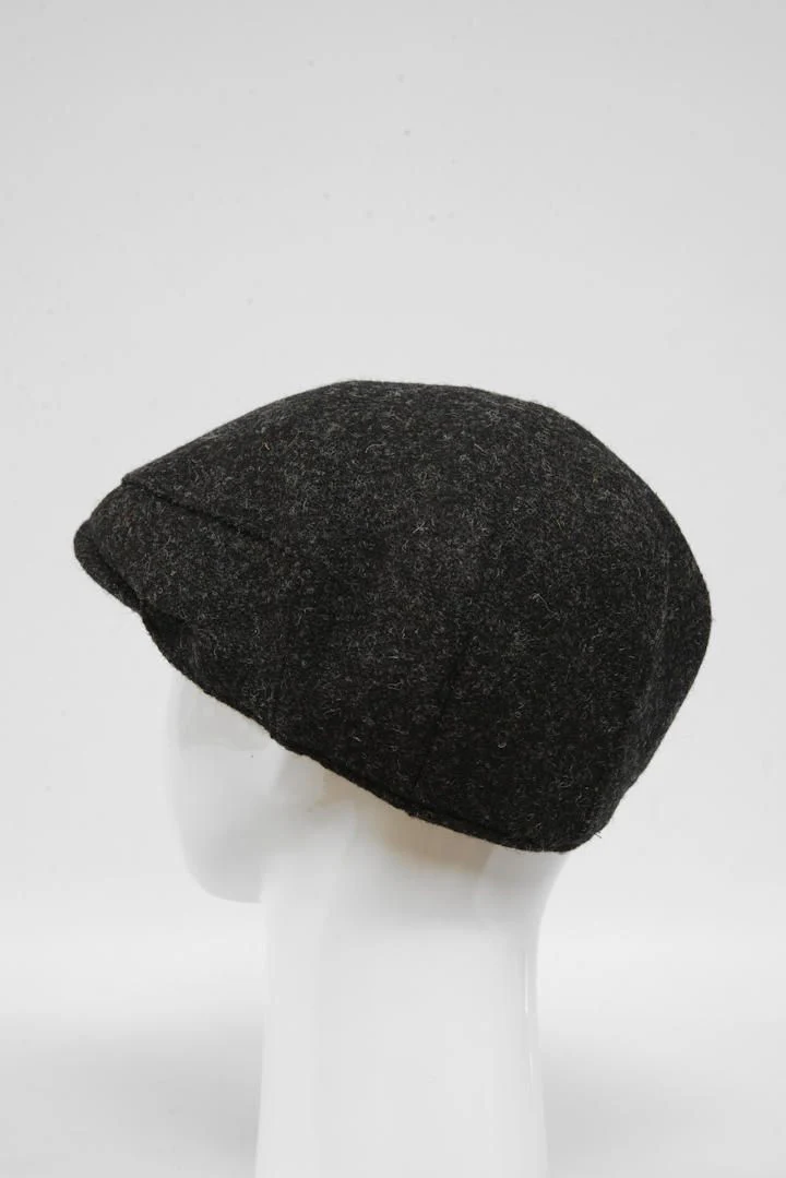 Harris Tweed Flat Cap - Plain Charcoal (HW) - Image 5