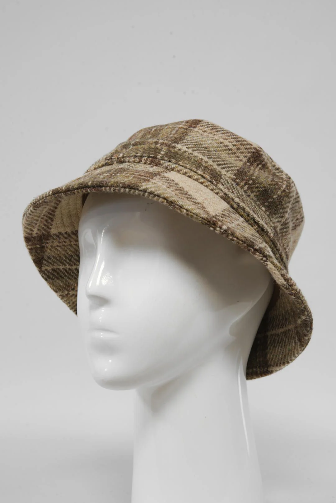 Harris Tweed Ladies Bucket Hat - Oatmeal Check (HH) - Image 3