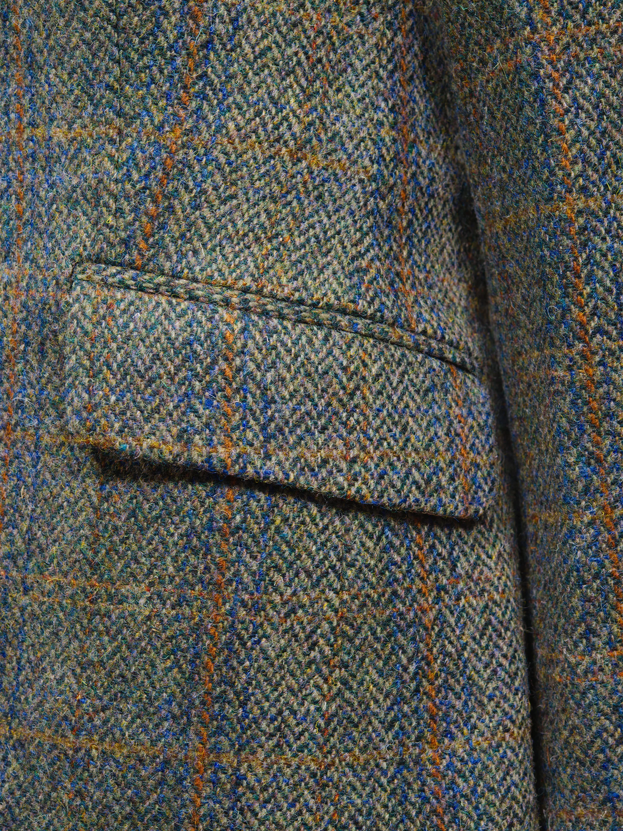 Harris Tweed Ladies Fitted Jacket - Green Herringbone With Overcheck - Image 5