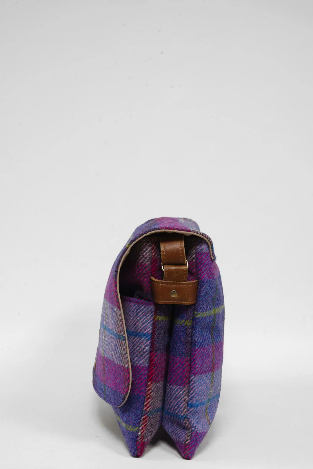 Harris Tweed Scalpay Bag - A0114 (Tan Leather) - Image 7