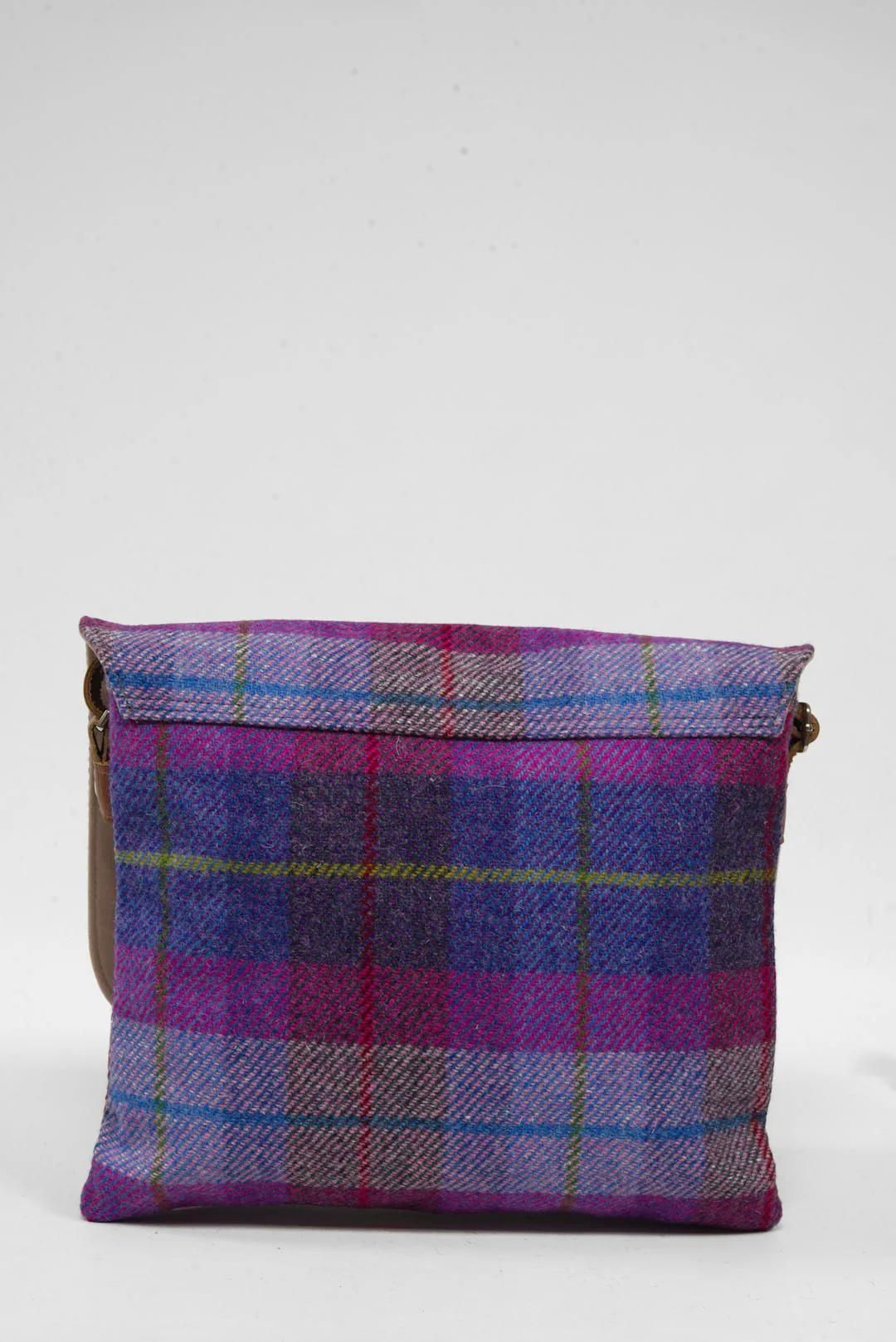 Harris Tweed Scalpay Bag - A0114 (Tan Leather) - Image 8