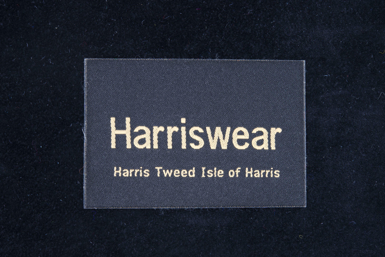 Harris Tweed Scalpay Bag - A0207 (Black Leather) - Image 9