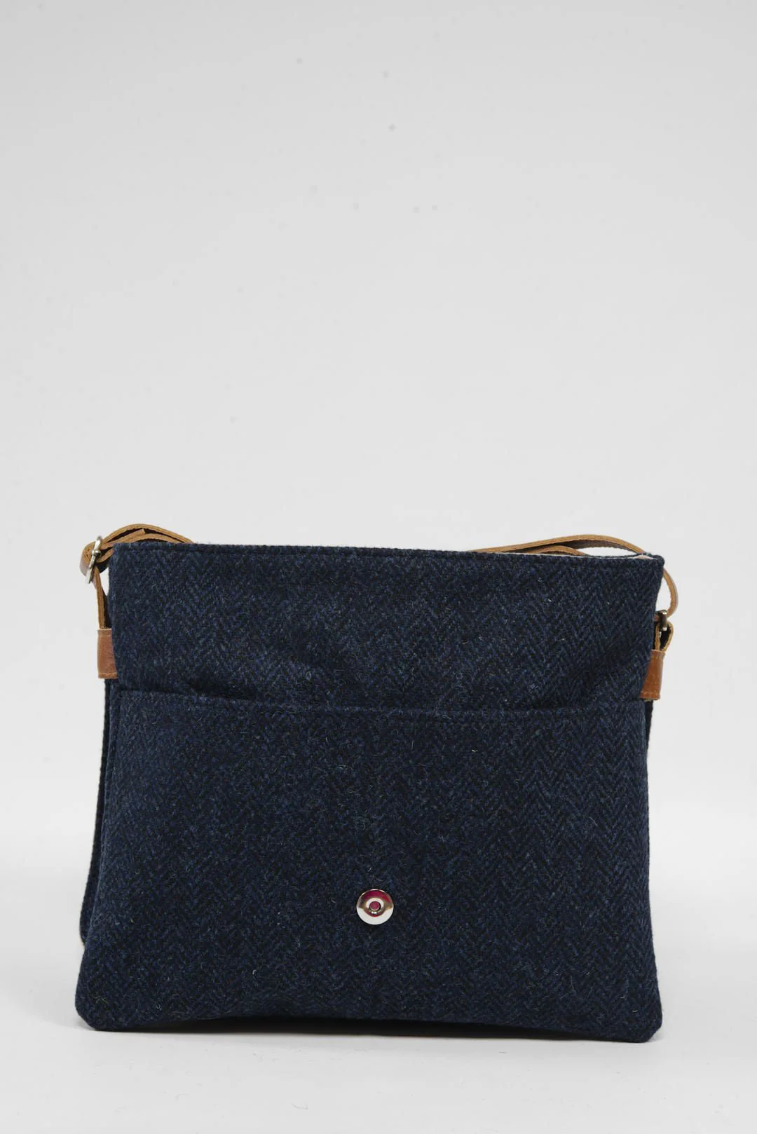 Harris Tweed Scalpay Bag - HB104 (Tan Leather) - Image 4