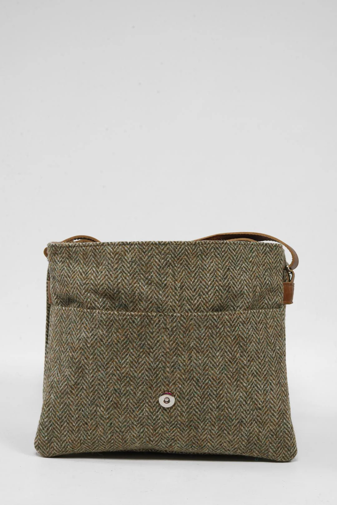 Harris Tweed Scalpay Bag - HB52 (Tan Leather) - Image 4