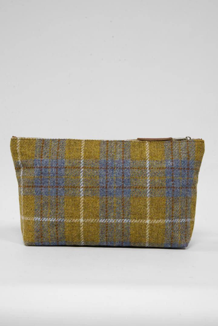 Harris Tweed Toiletries Bag - A0102 (Tan Leather) - Image 3