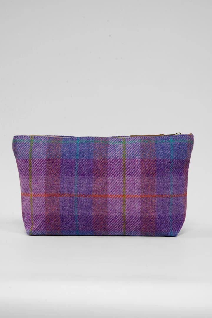 Harris Tweed Toiletries Bag - A0167 Tan Leather - Image 3