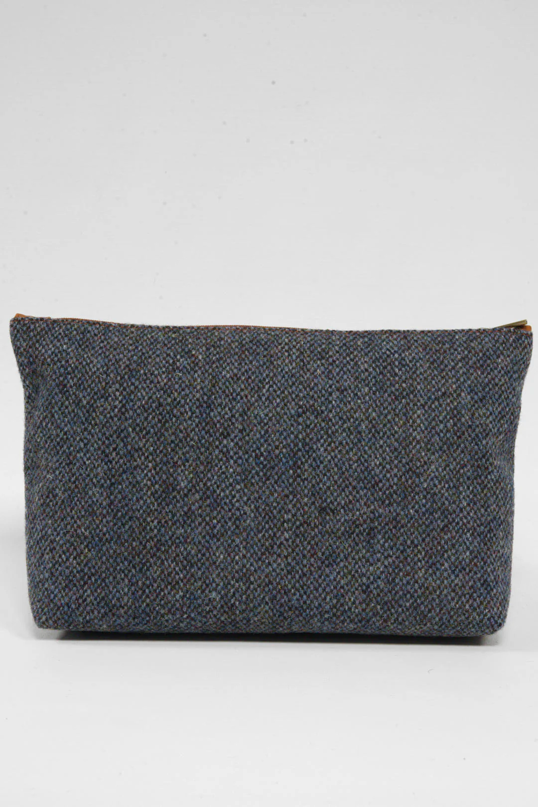 Harris Tweed Toiletries Bag - BC1 (Tan Leather) - Image 3