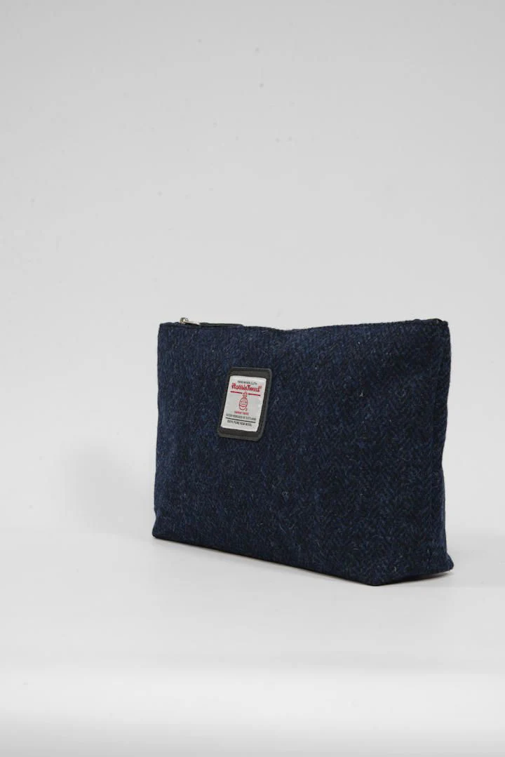 Harris Tweed Toiletries Bag - HB104 Black Leather - Image 2
